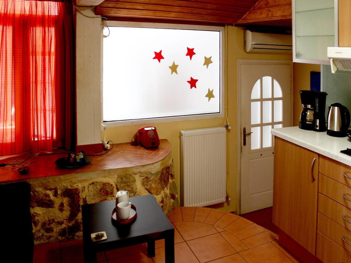 Sweet Stone Apartment In Imittos Athen Exterior foto