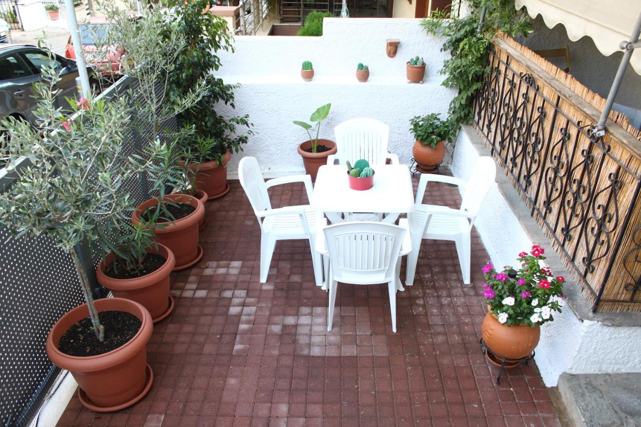 Sweet Stone Apartment In Imittos Athen Exterior foto